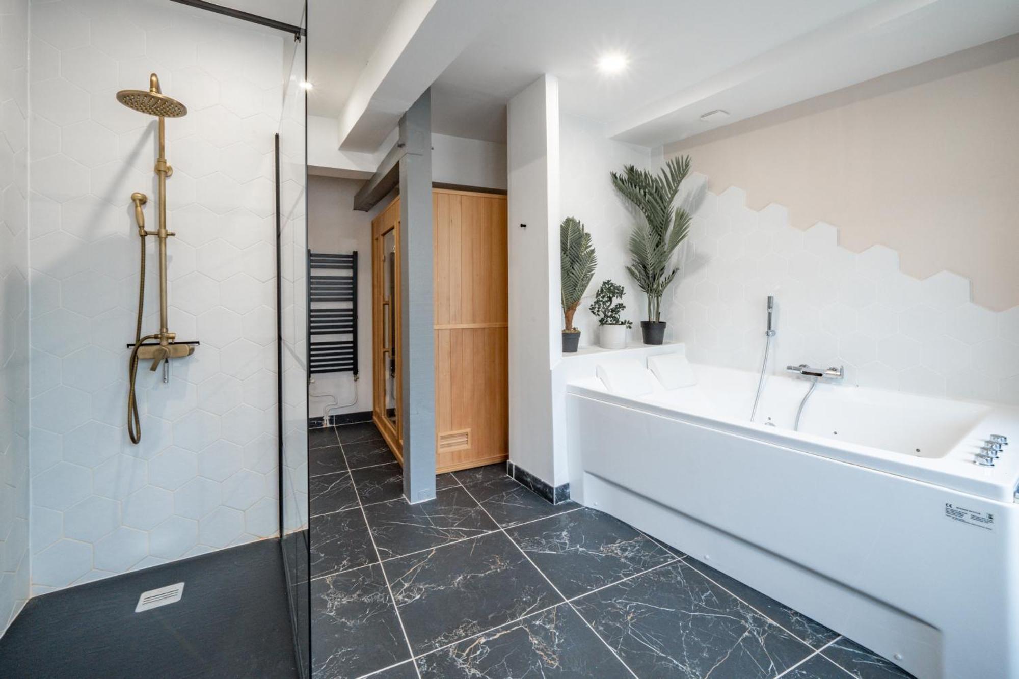 L'Evasion Amboise, Sauna Jacuzzi Εξωτερικό φωτογραφία